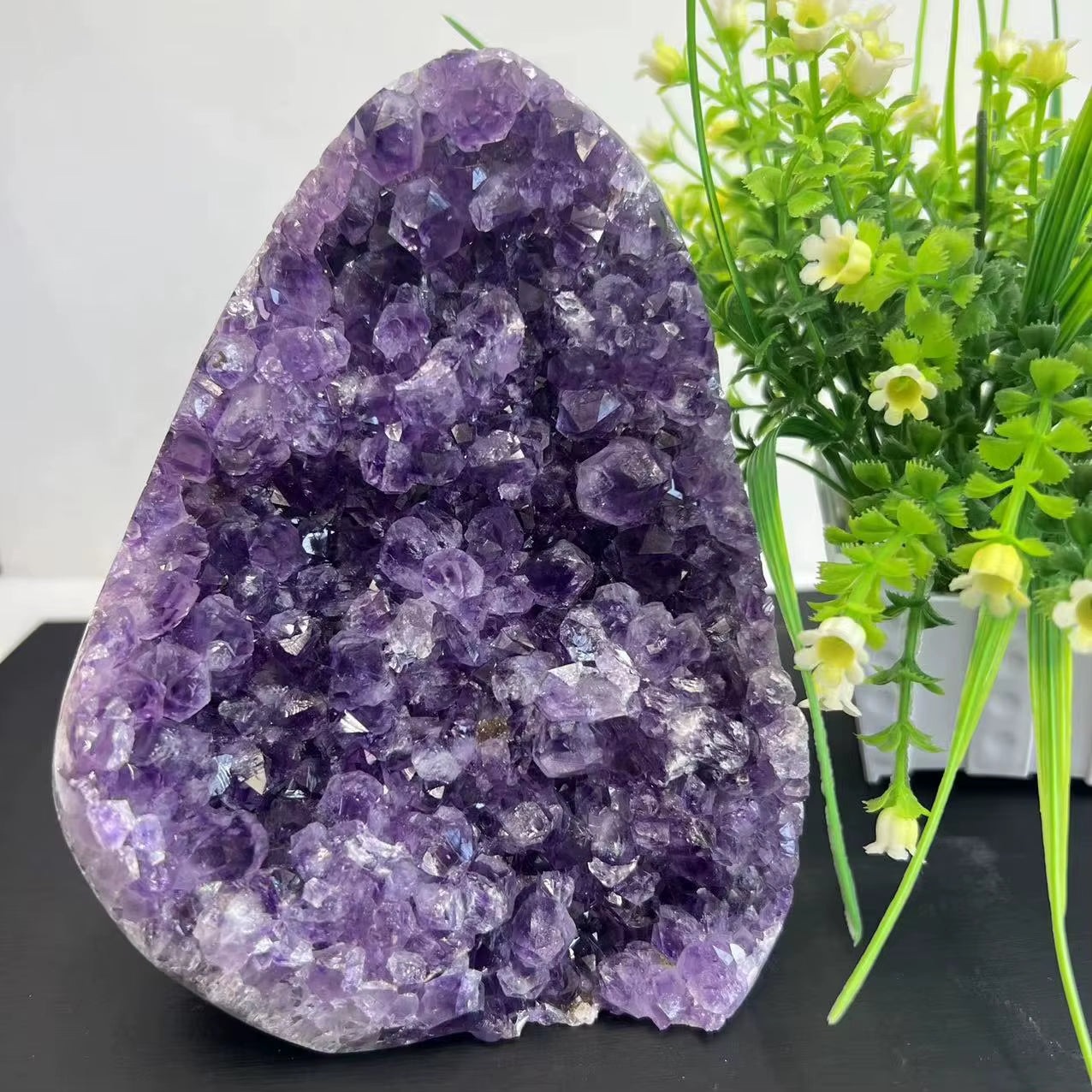 Natural Raw Amethyst Geode Purple Crystal Quartz Cluster Dream Energy Healing Wholesale Home Decoration